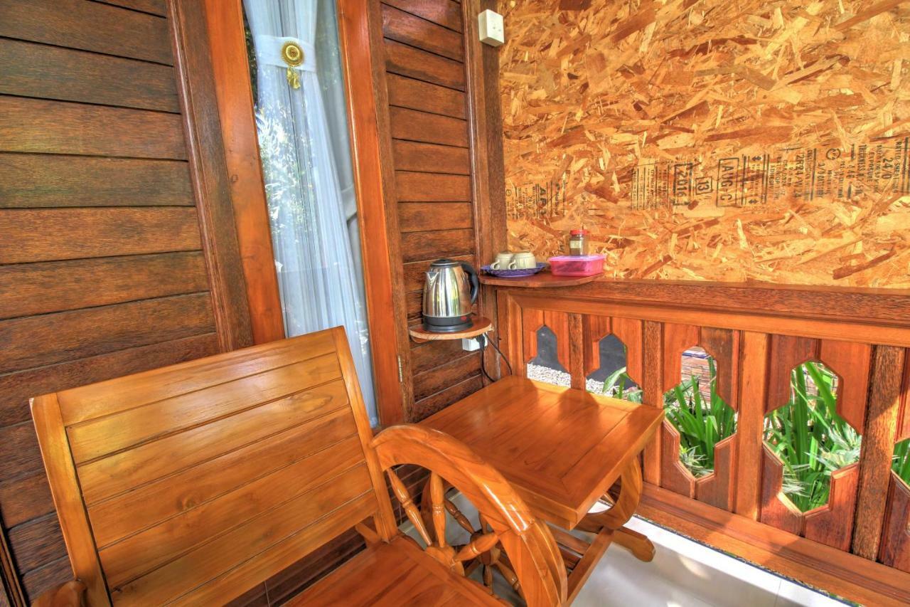 Asoka Bungalows Ped Esterno foto