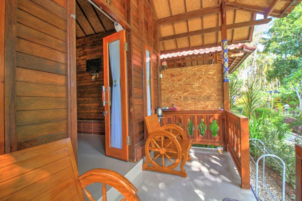 Asoka Bungalows Ped Esterno foto